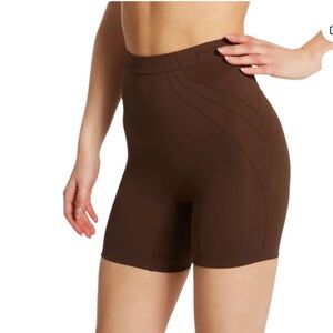NWT Maidenform Firm Control Feel Good Fashion Mid-Thigh Shaper Brown Medium